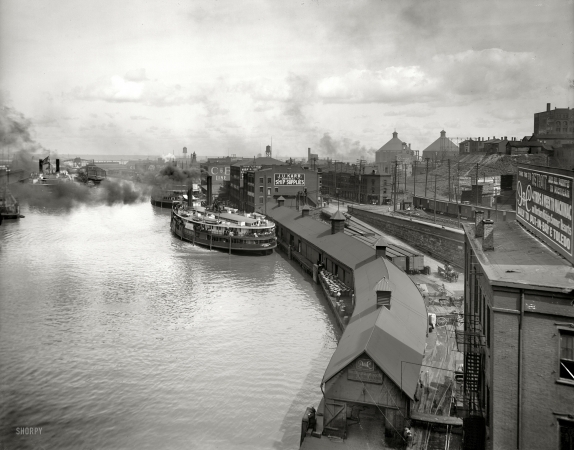 Photo showing: City of New York: 1908 -- Cleveland, Ohio, circa 1908. Cuyahoga River from the viaduct.
Sidewheeler City of New York at the Detroit & Cleveland Navigation Co. docks. 