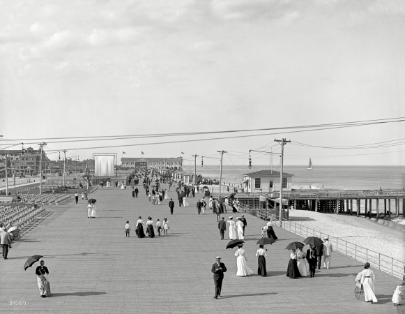 Photo showing: Asbury Park -- New Jersey circa 1905. The Boardwalk, Asbury Park.