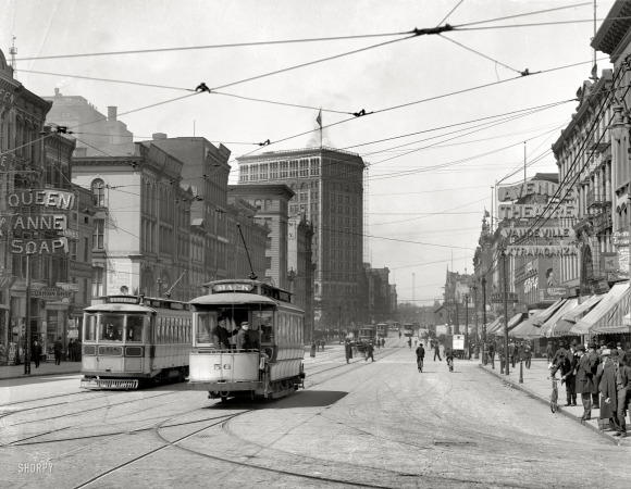 Photo showing: Detroit Vaudeville -- Woodward Avenue looking north, circa 1905.