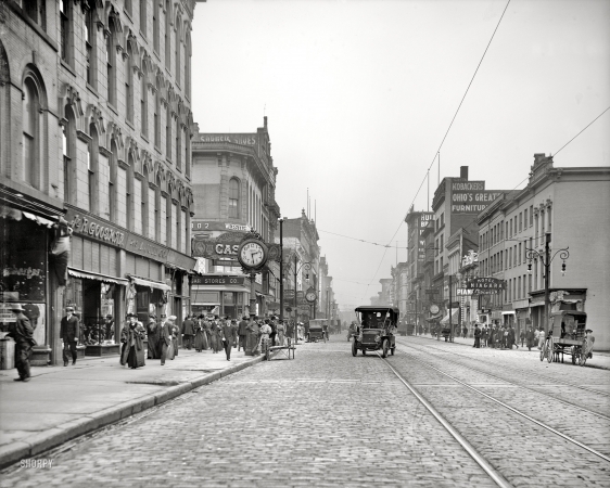 Photo showing: Toledo: 1909 -- Summit Street.
