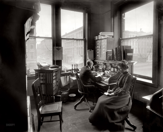 Photo showing: Take a Letter -- Circa 1902. Richmond & Backus Co. office, Detroit.