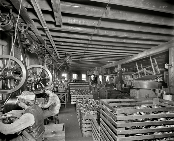 Photo showing: The Tank Room -- Chelsea, Michigan, circa 1901. Glazier Stove Co., tank room.
