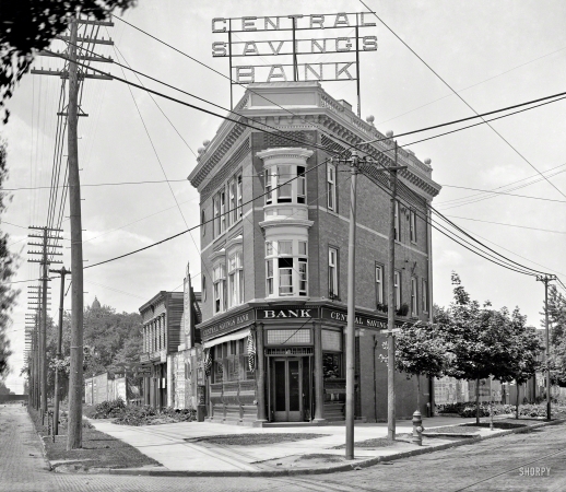 Photo showing: Central Savings -- Detroit circa 1905. Central Savings Bank, Grand River Avenue branch.