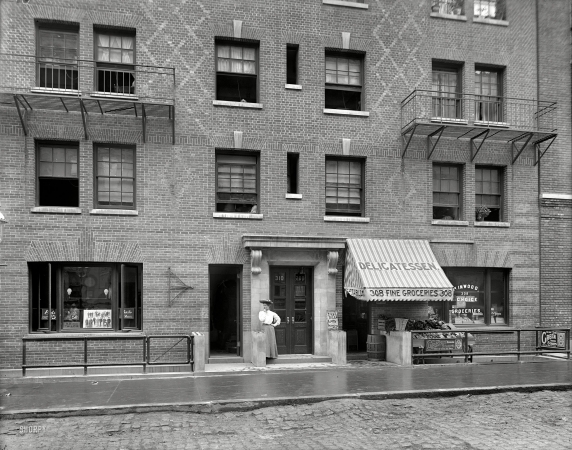 Photo showing: Delicatessen Story -- E. 40th Street, New York circa 1905.