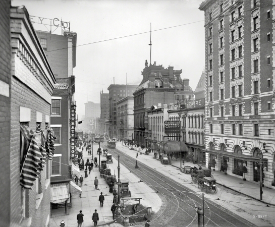 Photo showing: Main Street, Rochester -- Rochester, New York, circa 1908. Main Street and Hotel Rochester.