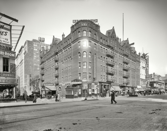Photo showing: The Marlborough -- New York circa 1908. Hotel Marlborough. On Herald Square at Broadway and West 36th.