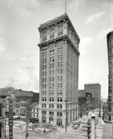 Photo showing: Lincoln Savings Bank -- Louisville, Kentucky, circa 1906.