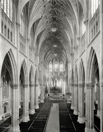 Photo showing: St. Patricks Cathedral: 1907 -- New York circa 1907. Interior of St. Patrick's Cathedral.