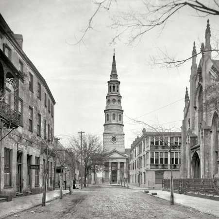 Photo showing: St. Philips Church -- Charleston, South Carolina, circa 1910. St. Philip's Church and French Huguenot Church.