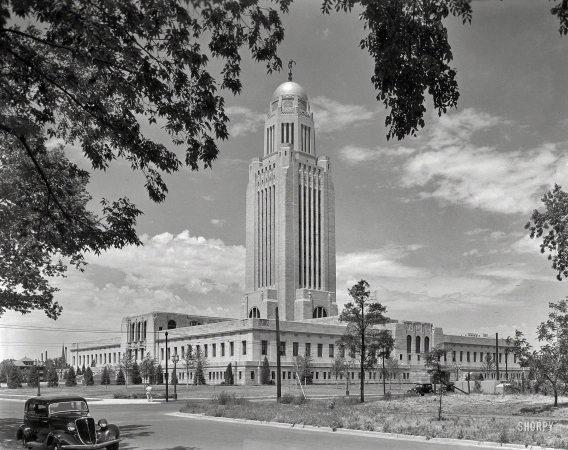 Photo showing: Up in Nebraska -- June 1934. Nebraska State Capitol, Lincoln. General view from southeast.