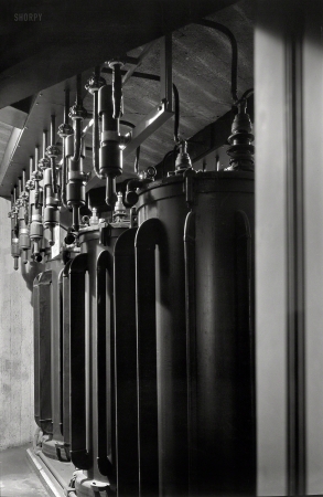 Photo showing: Danger: High Voltage -- June 1934. Nebraska State Capitol at Lincoln. Transformers.