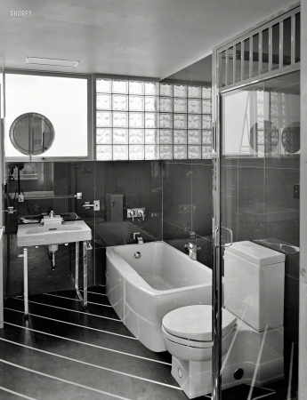 Photo showing: House of Glass -- June 12, 1939. House of Glass No. 4, New York World's Fair. Master bath. Landefeld & Hatch, architect.