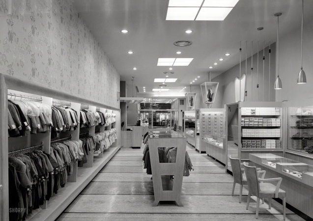 Photo showing: Kartchs -- Jan. 27, 1947. Kartch's, Main Street, Paterson, New Jersey. General interior, to entrance.
