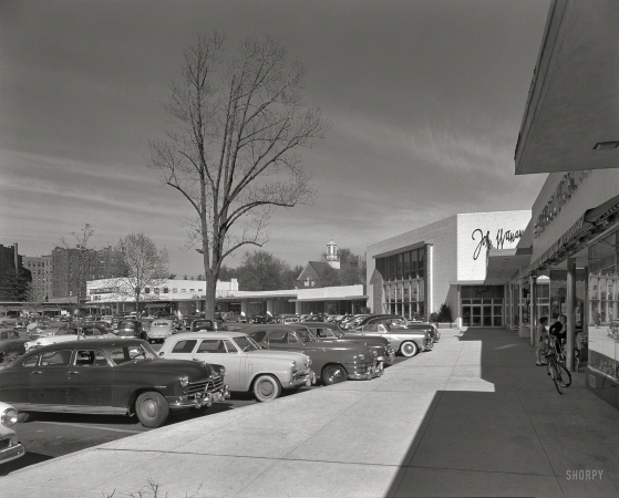 Photo showing: Plenty of Free Parking -- April 30, 1952. Great Neck Shopping Center, Great Neck, Long Island.