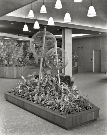 Photo showing: Tamarack Lodge -- August 13, 1957. Tamarack Lodge, Greenfield Park, New York. Lobby to cages.