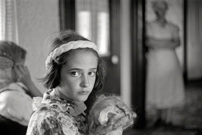 Photo showing: The Farmers Daughter. -- Summer 1938. Daughter of Virgil Thaxton, farmer, near Mechanicsburg, Ohio.