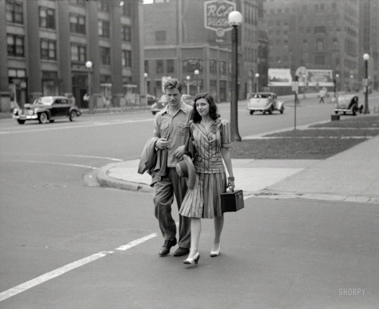 Photo showing: Traffic Stopper -- Michigan Avenue, Chicago, July 1941.