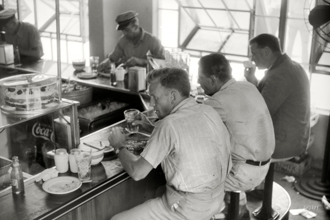 Photo showing: Blue Plate Special -- June 1940. Washington, D.C. In the cafe at a truck drivers' service station on U.S. 1 (New York Avenue).