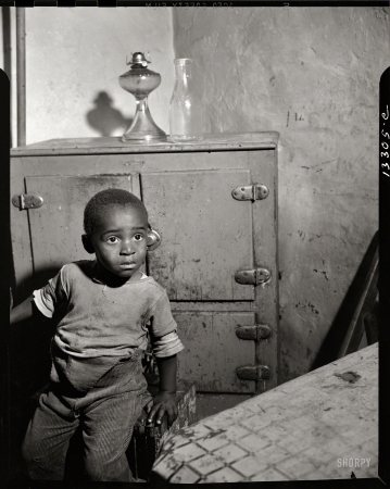 Photo showing: Capitol Kid -- June 1942. Washington, D.C. A young boy who lives near the nation's Capitol.