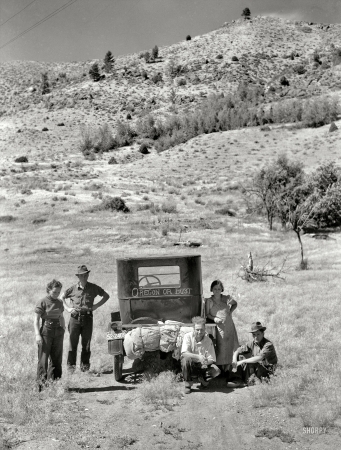 Photo showing: Oregon or Bust -- July 1936. Vernon Evans and family of Lemmon, South Dakota, near Missoula, Montana.