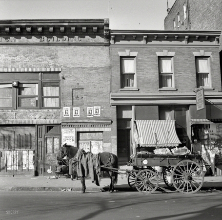 Photo showing: Sals Italian Groceries -- December 1936. Scene from the Bronx tenement district from which many of the New Jersey homesteaders have come.