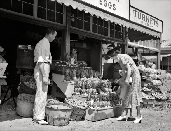 Photo showing: Center Market -- June 1936. Center Market -- Washington, D.C.