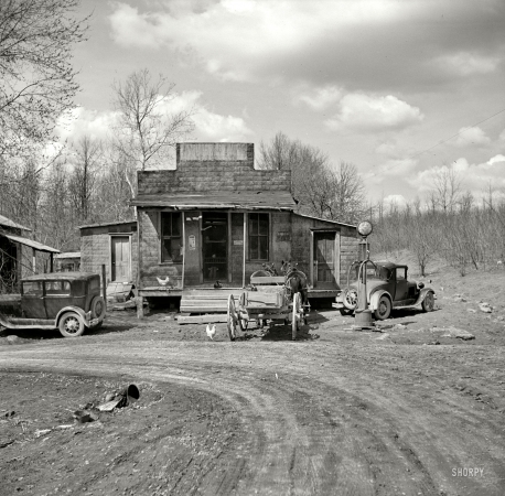 Photo showing: Buttermilk Junction -- April 1937. Buttermilk Junction, Martin County, Indiana.