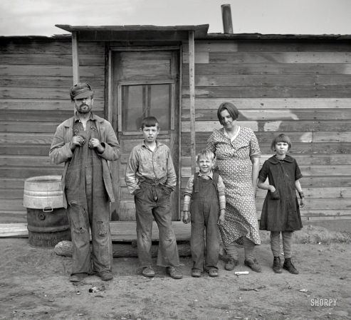 Photo showing: The Kramers -- October 1937. Family of Joe Kramer, farmer near Williston, North Dakota.