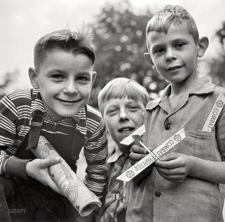 Photo showing: Combat Fighters -- September 1941. Millworkers' children. Holyoke, Massachusetts.