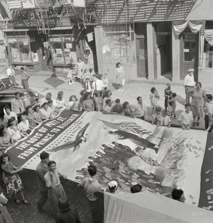 Photo showing: The Boys of Mott Street -- August 1942. Italian-American parade honoring neighborhood boys in the United States Army.