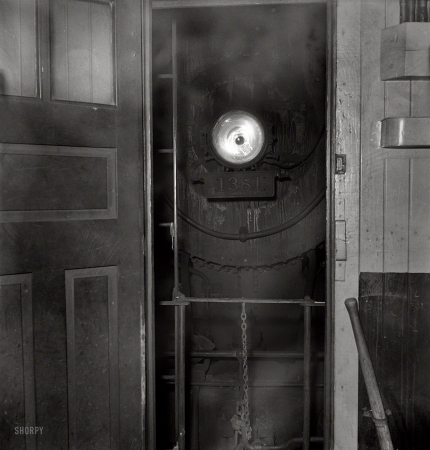 Photo showing: Knock Knock -- January 1943. Freight operations on the Indiana Harbor Belt railroad.