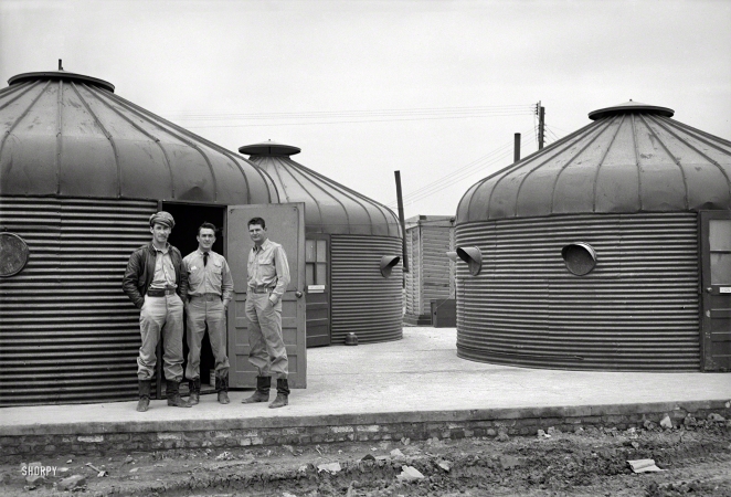 Photo showing: Dymaxion Deployment Units -- Circa 1943 somewhere in North Africa, officers' quarters
based on Buckminster Fuller's Dymaxion House.