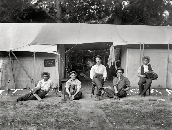 Photo showing: Myrtle Camp -- Circa 1905 in Sumner, New Zealand. Denizens of Myrtle Camp.