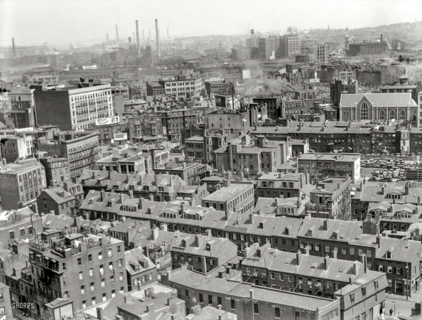 Photo showing: Dorchester Heights -- May 26, 1931. Boston, South End. Dorchester Heights from Gas Building.