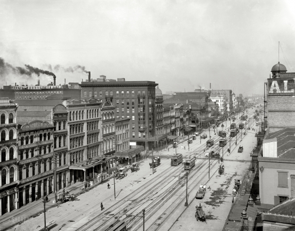Photo showing: Canal Streetcars -- New Orleans circa 1903. Looking down Canal Street.