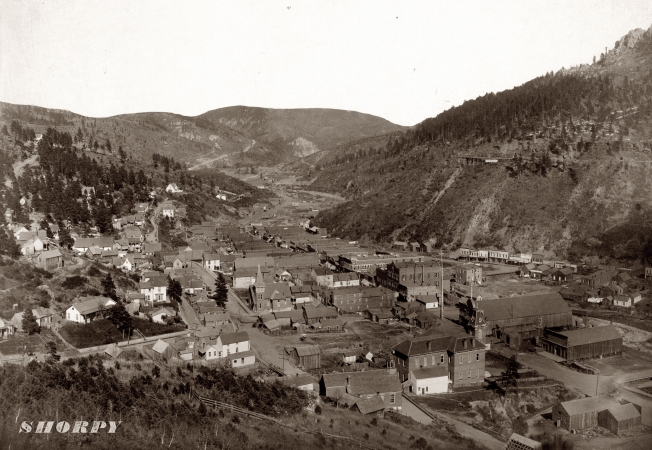 Photo showing: Deadwood -- Circa 1888. Deadwood, South Dakota, from Mrs. Livingston's Hill.